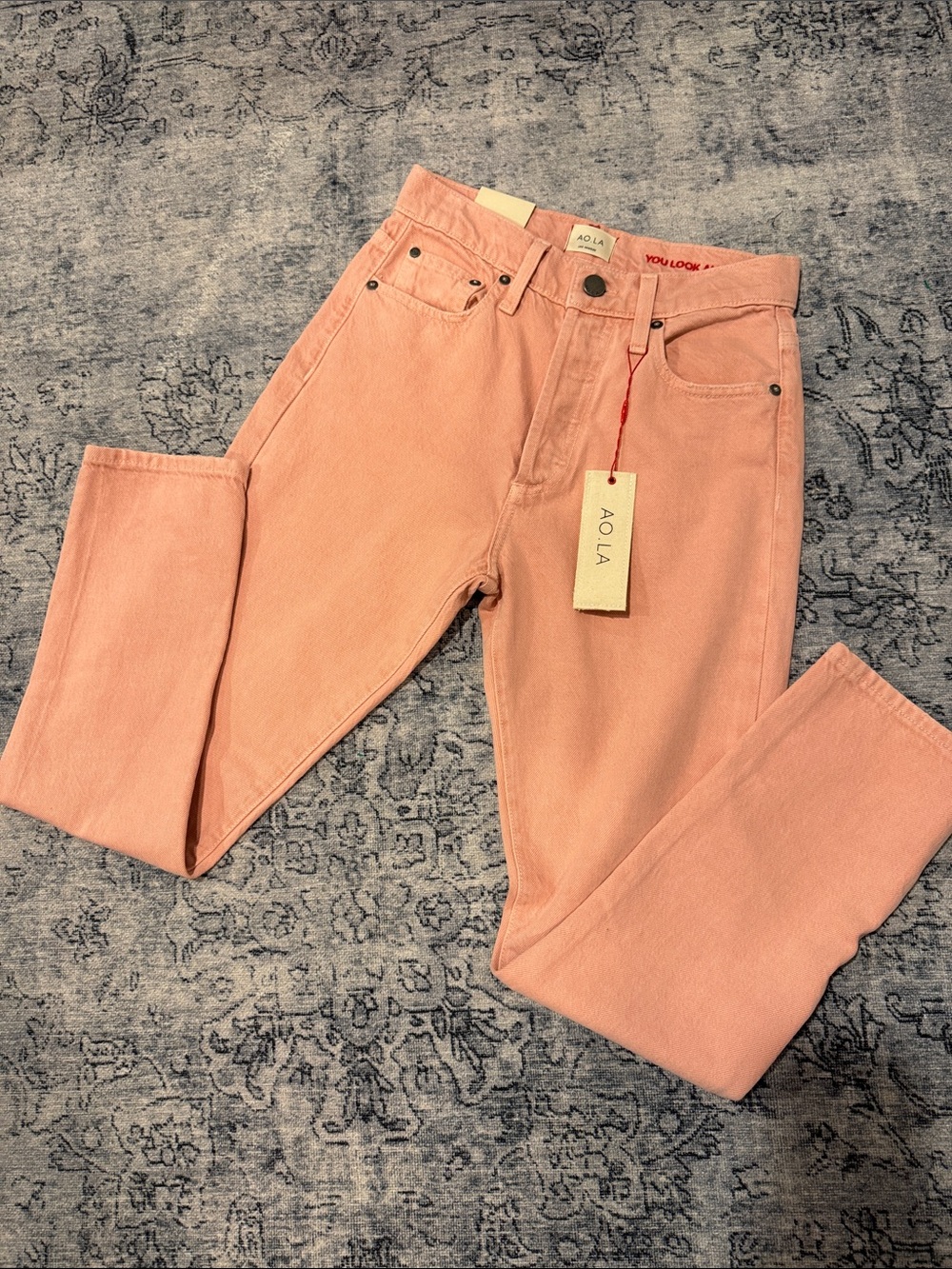 NWT Alice & Olivia High Rise Girlfriend Slim in Perfect Pink- 25